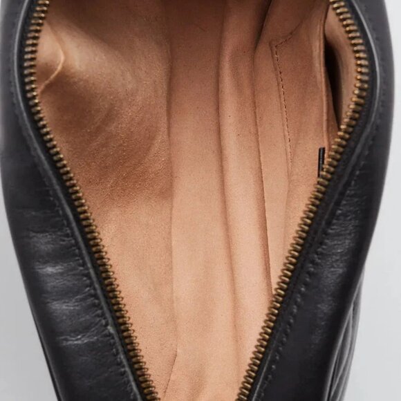 Gucci Black Quilted Leather Marmont Small Camera Bag - Picture 6 of 11